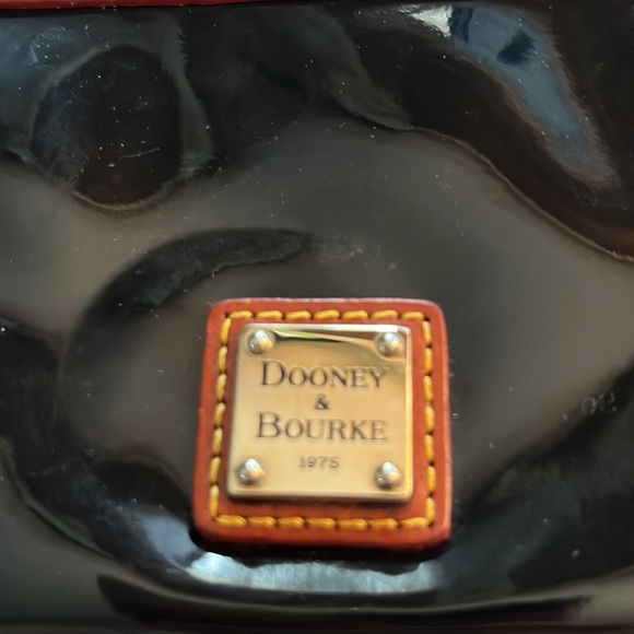 Dooney & Bourke coin purse - Picture 5 of 5